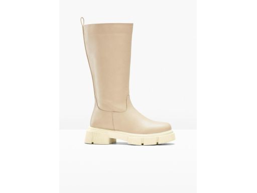 B.P.C kozaki beżowe na grubej podeszwie r.39