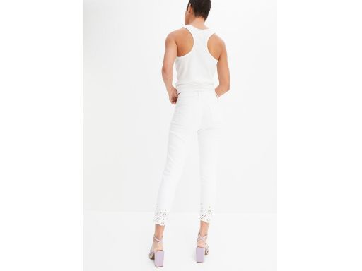 B.P.C spodnie białe z ażurowym haftem r.46