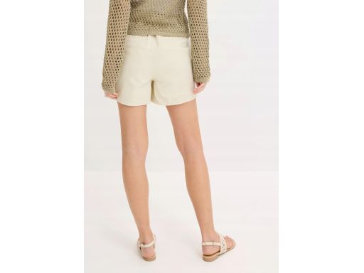 B.P.C szorty beżowe damskie twillowe z wiązaniem 48.
