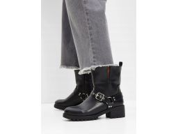 B.P.C krótkie kozaki biker czarne na grubej podeszwie i klocku 39.