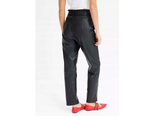 B.P.C spodnie czarne z eko skóry r.50