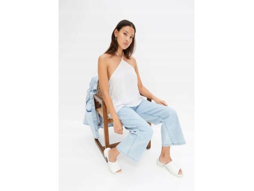 B.P.C bluzka biała wiązana na szyi r.44