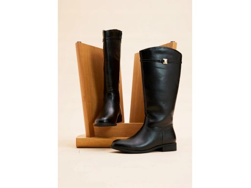 B.P.C kozaki czarne z ozdobnymi klamrami r.40