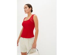 B.P.C czerwony top z koronką 36/38.