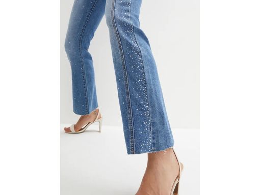 B.P.C jeansy bootcut 7/8 z połyskującymi zdobieniami 40.