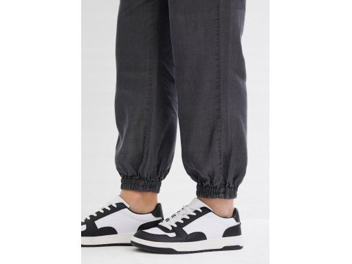 B.P.C szare jeansowe spodnie z lyocellu 50.