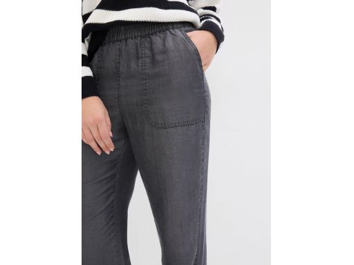 B.P.C szare jeansowe spodnie z lyocellu 50.