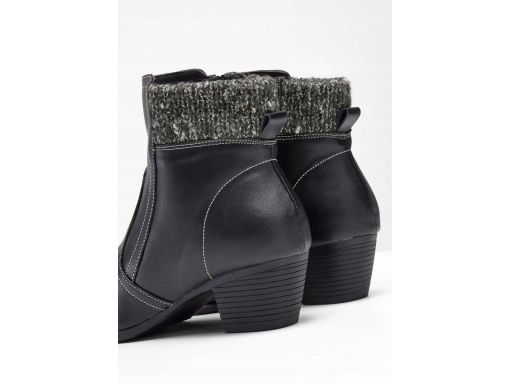 B.P.C czarne botki na obcasie ^38