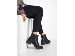 B.P.C botki sztyblety eko skóra czarne ^40