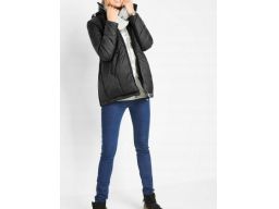 B.P.C kurtka ciążowa z panelem na dziecko przejściowa czarna pikowana