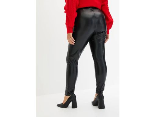 B.P.C legginsy czarne z eko skóry imitującej skórę krokodyla 36/38.