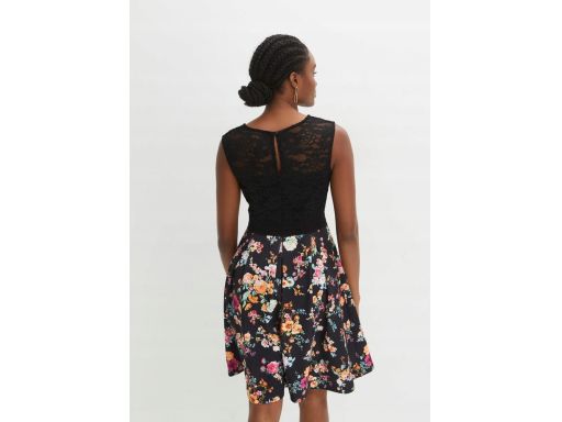 B.P.C sukienka rozkloszowana w kwiaty z górną koronką 36/38.