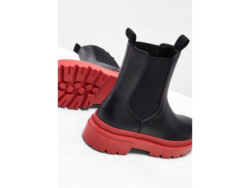 B.P.C botki eko skóra czarno-czerwone r.38