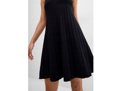 B.P.C dzianinowa sukienka czarna trapezowa 44/46.