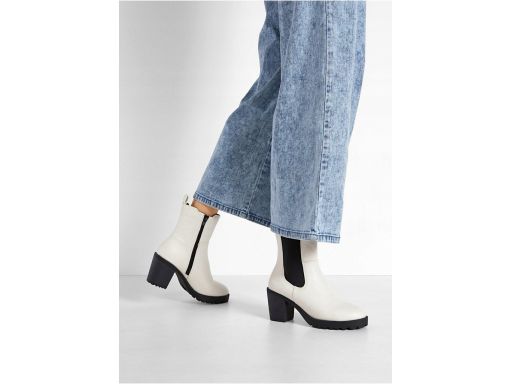 B.P.C botki perłowy mat modne r.41