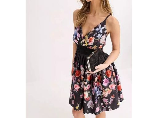 B.P.C sukienka w kwiaty z koronką r.36/38