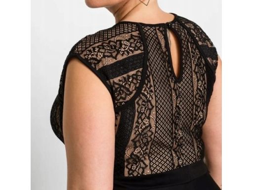 B.P.C sukienka rozkloszowana czarna z koronkową wstawką 44/46.