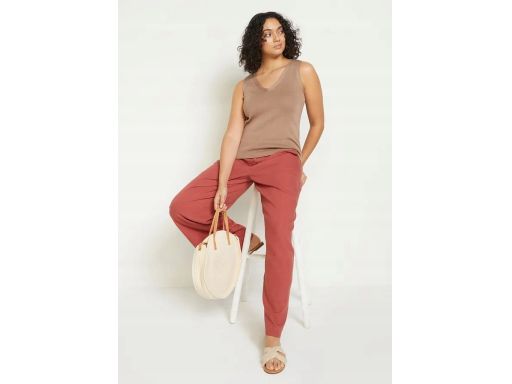 B.P.C dzianinowy beżowy grube ramiączka r.52/54