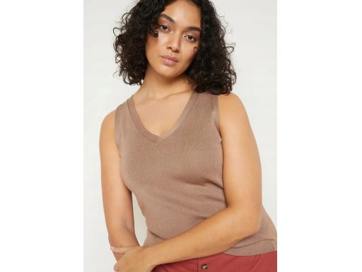 B.P.C dzianinowy beżowy grube ramiączka r.52/54