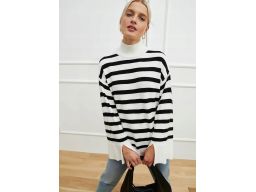 B.P.C sweter oversize śmietankowy w czarne paski ^44/46