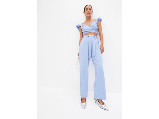 B.P.C niebieski komplet krótki top z falbankami i spodnie 40.