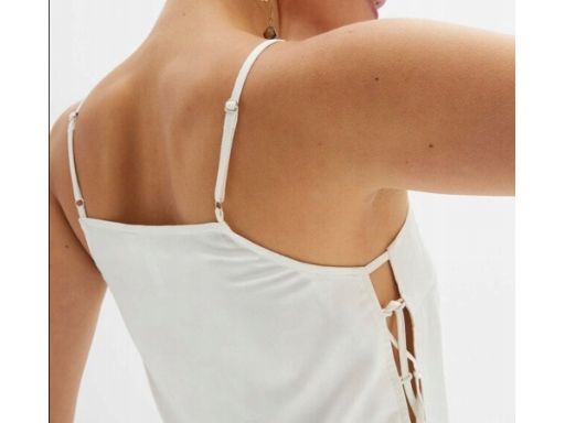 B.P.C satynowy top śmietanowy SEXY z wiązaniem 44.