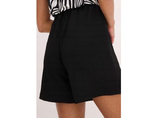 B.P.C damskie szorty czarne z krepy 40/42.
