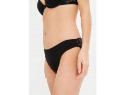 B.P.C. 4-pak majtki figi bawełniane z koronką czarne 52/54.