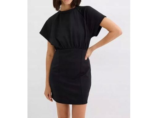 B.P.C sukienka czarna ze śliskiego materiału r.48/50