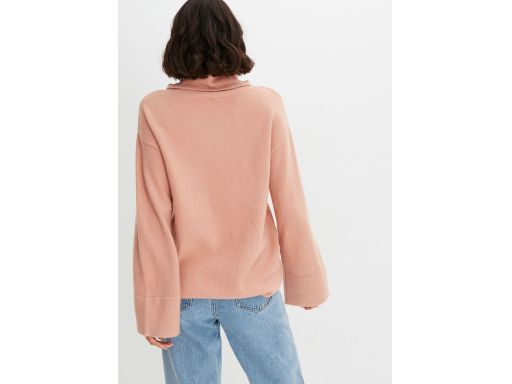 B.P.C różowy sweter z szerokim golfem i rękawami ^32/34