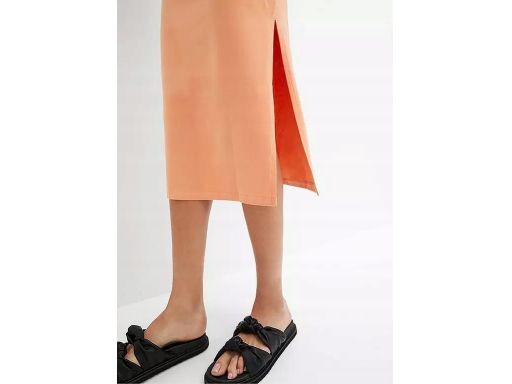 B.P.C sukienka z marszczeniami dżersejowa midi morelowa r.48/50