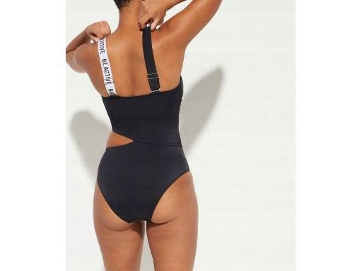 B.P.C kostium jednoczęściowy z wycięciem i napisami r.38