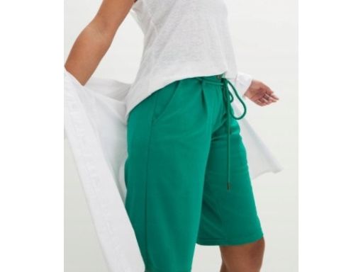 B.P.C szorty wiskozowe zielone do kolan ^52/54