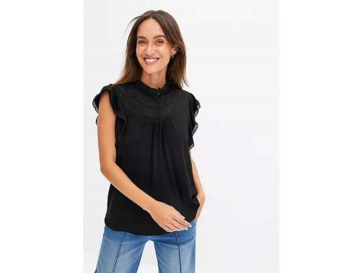 B.P.C bluzka czarna z koronką i falbankami r.36/38