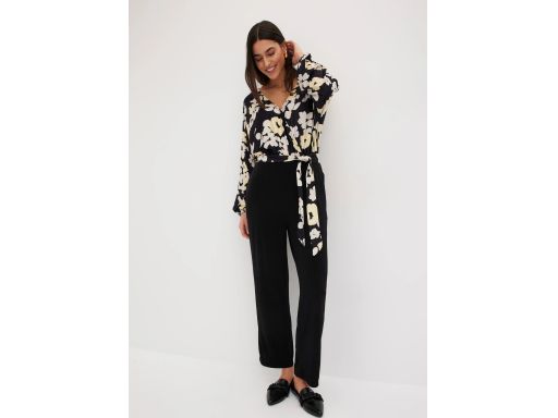 B.P.C kombinezon z efektem 2w1 z dżerseju r.48/50