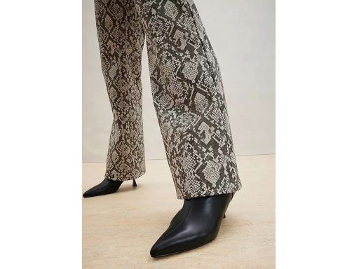 B.P.C spodnie z eko skóry wzór skóra węża ^34