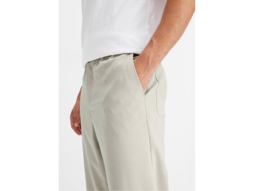 B.P.C męskie spodnie piaskowe proste r.52