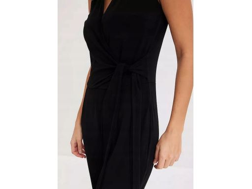 B.P.C kombinezon czarny z wiązaniem r.48/50