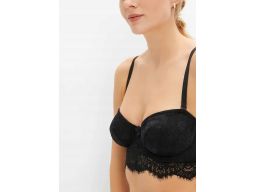 B.P.C biustonosz balkonetka na fiszbinach miękki koronkowy 70C.