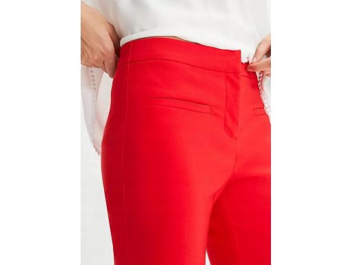 B.P.C spodnie 7/8 czerwone elastyczne r.38