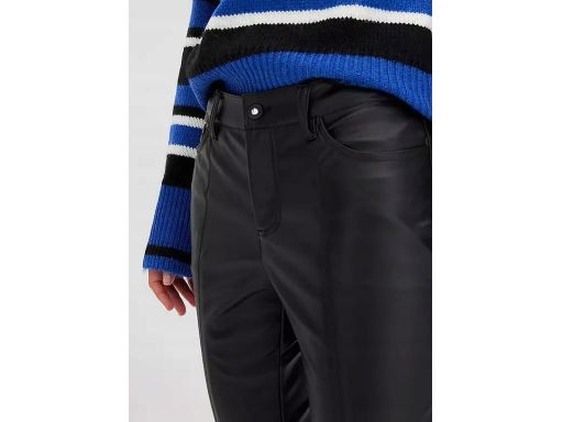 B.P.C spodnie czarne z eko skóry skórzane ^54