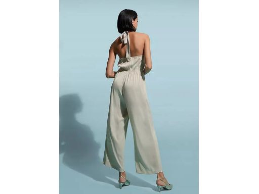 B.P.C kombinezon beżowy z rozcięciami i wiązaniem na szyi 48.