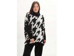 B.P.C sweter w pepitkę czarno-biały oversize 56/58.
