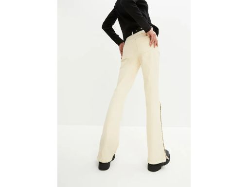 B.P.C spodnie twillowe z paskiem i plisą guzikową na dole nogawek ^48