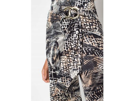 B.P.C kombinezon z dżerseju we wzory z klamrą 48/50.