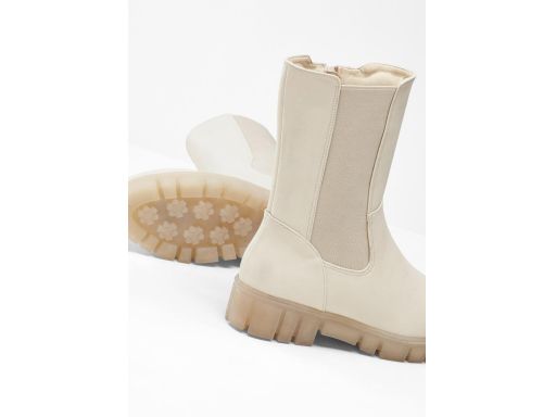 B.P.C beżowe botki damskie na grubej podeszwie r.41
