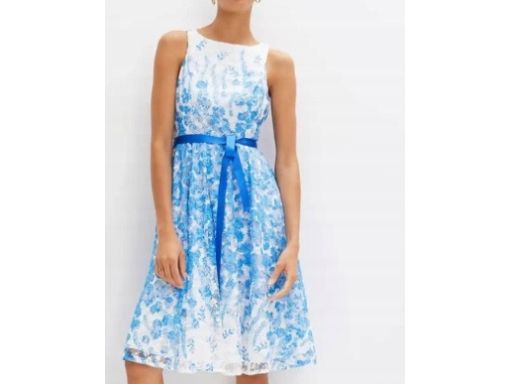 B.P.C sukienka koronkowa biało-niebieska rozkloszowana ^50