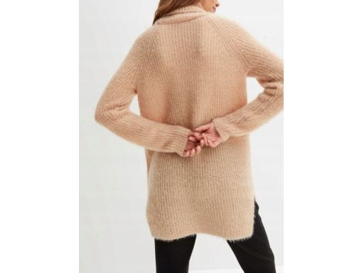 B.P.C beżowy, włochaty sweter z golfem ^40/42