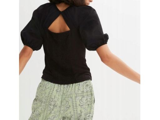 B.P.C bluzka czarna z wycięciem ^40/42