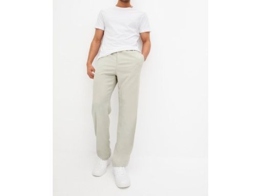 B.P.C męskie spodnie piaskowe proste r.58